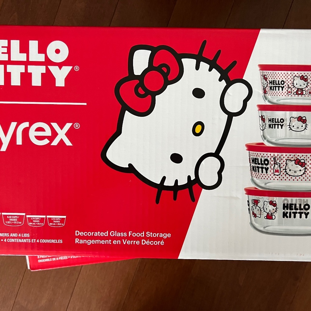 Pyrex 8 Piece Set Hello Kitty Decorated Glass Food Storage NEW.